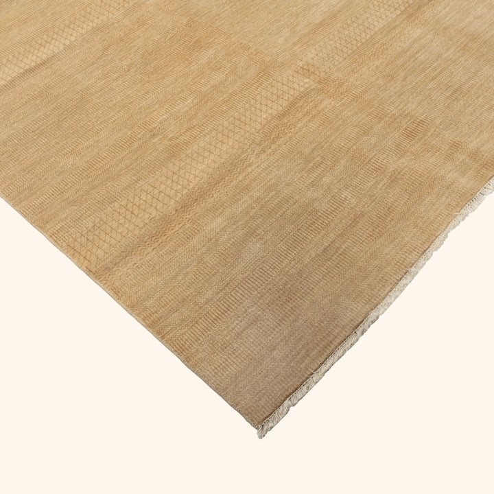 Transitional Wool Art Silk Blend Rug - 5'10" x 9'1"