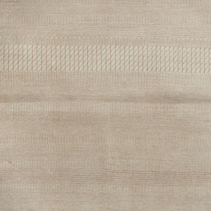 Transitional Wool Art Silk Blend Rug - 3'10" x 3'10"