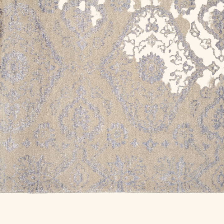 Transitional Wool Art Silk Blend Rug - 4'2" x 6'2"