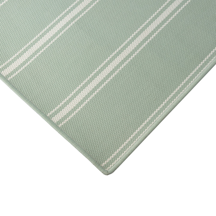 Oakridge Custom Carpet Fresh Mint