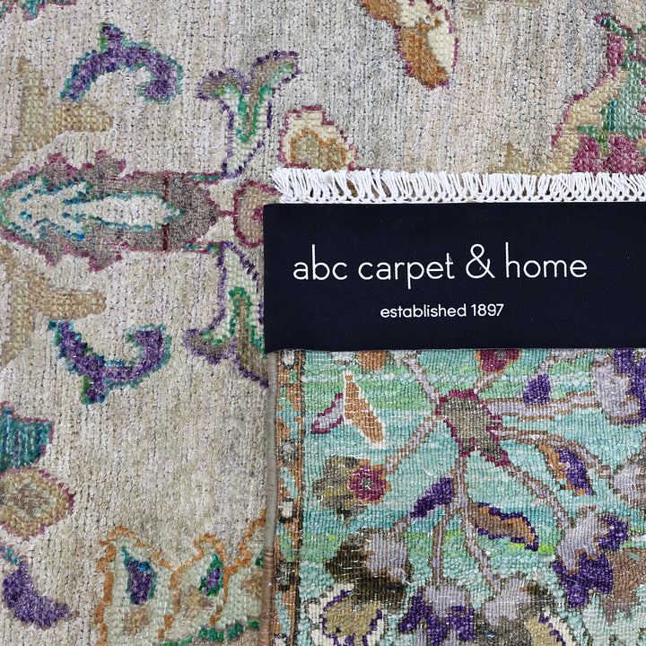 Green Alchemy Traditional Silk Blend Rug - 5' x 7'