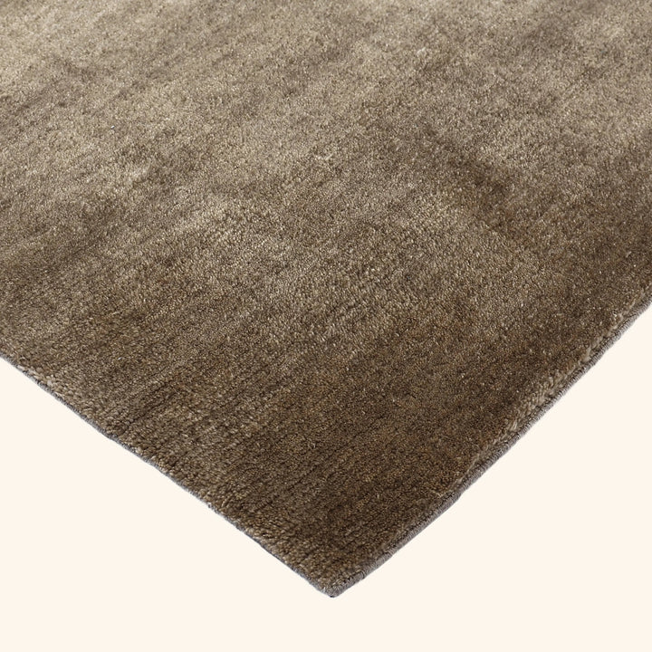 Solid Alchemy Mohair Rug Brown / 6' x 9'