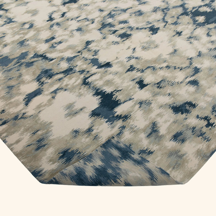 White Blue Contemporary Wool Silk Blend Rug - 8' x 10'