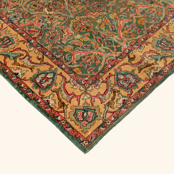 Tradtional Antique Indian Agra Wool Rug - 8' x 11'1"