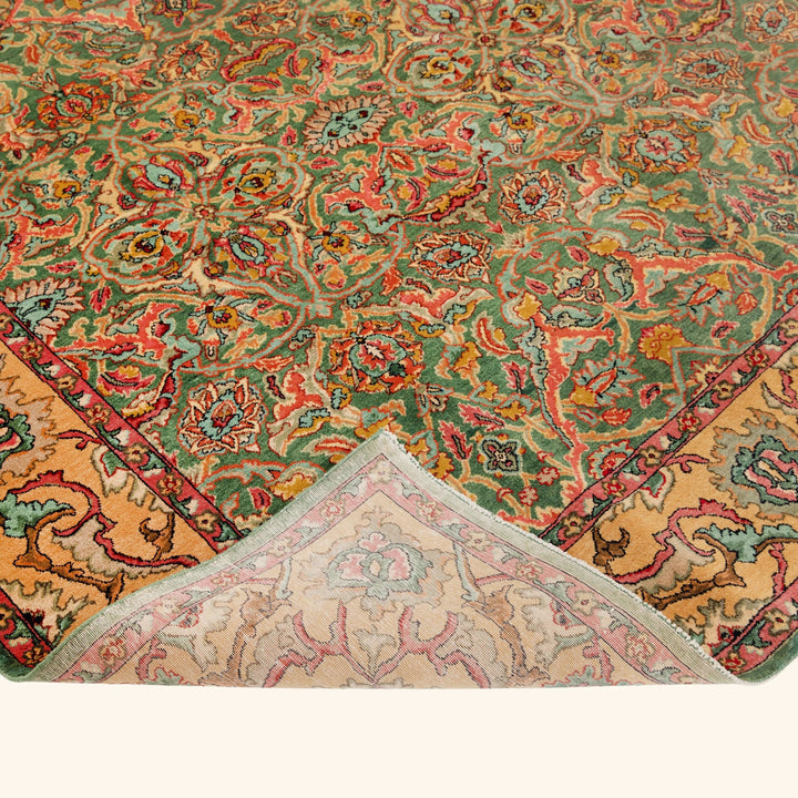 Tradtional Antique Indian Agra Wool Rug - 8' x 11'1"