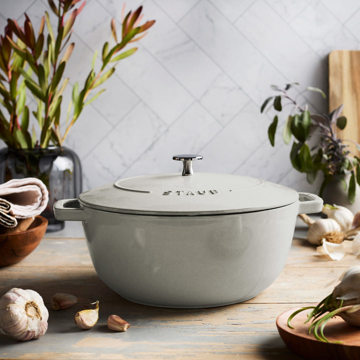 5 qt Essential French Oven