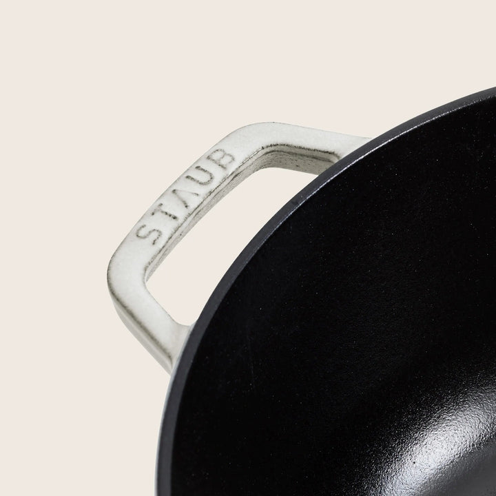5 qt Essential French Oven