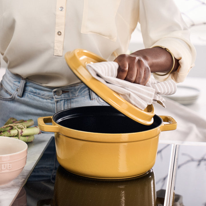 7 qt Round Dutch Oven