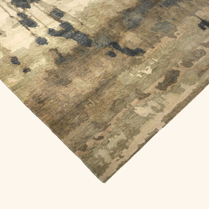 Green Aurora Contemporary Wool Silk Blend Rug - 10' x 14'
