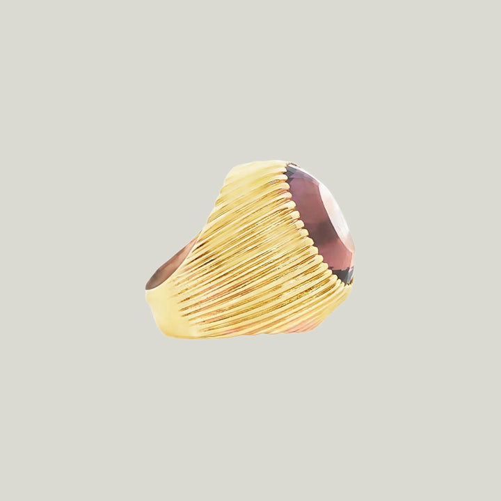 French 1950s Amethyst Statement Ring, 13.22 Carats in Ribbed 18k Gold
