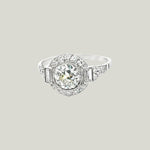 Art Deco Diamond Ring in Platinum