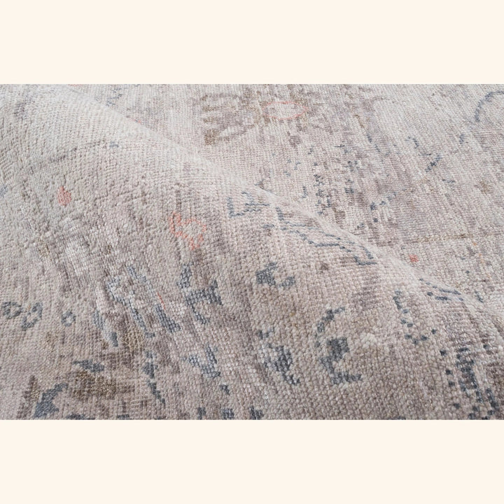 Grey Traditional Silk Wool Linen Blend Rug - 8'2" x 10'2"