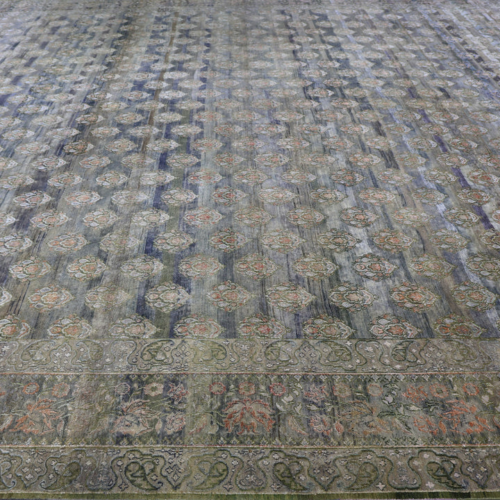 Grey Alchemy Traditional Wool Silk Blend Rug - 14'9" x 19'11"