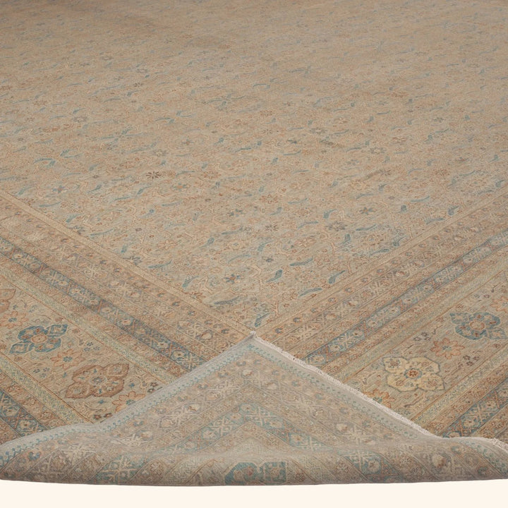 Yellow Traditional Wool Rug - 19'2" x 28'7"