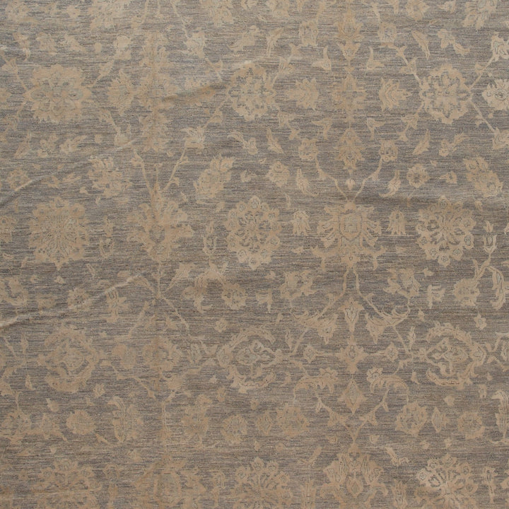 Grey Traditional Wool Rug - 15'8" x 26'1"