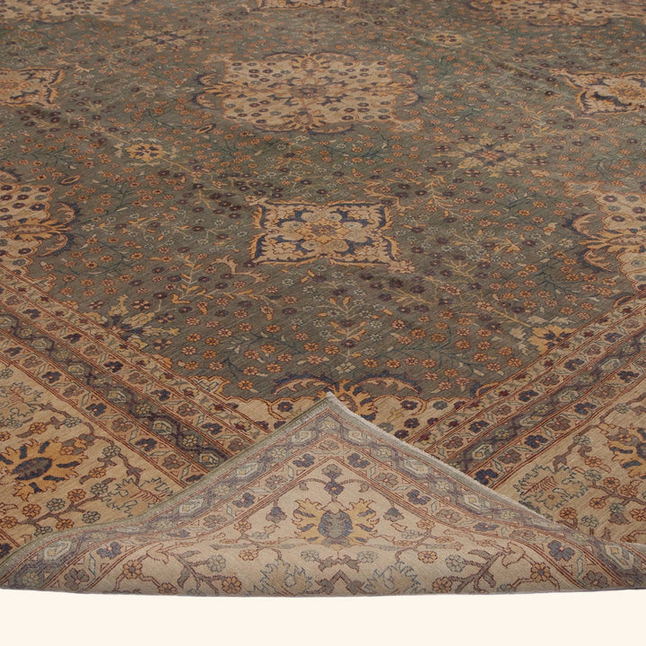 Brown Traditional Wool Rug - 12'2" x 17'10"