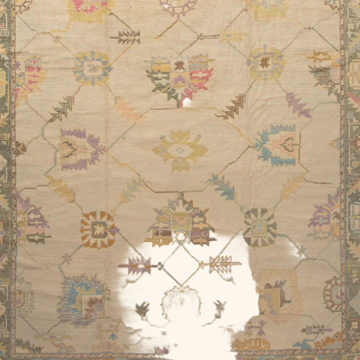 Green Traditional Wool Rug - 12'2" x 16'3"