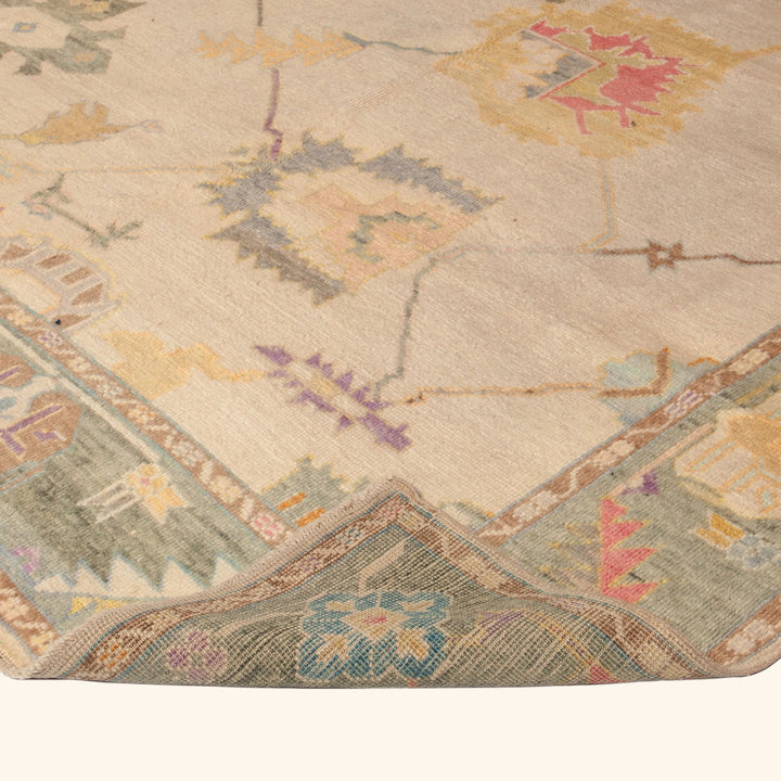 Green Traditional Wool Rug - 12'2" x 16'3"
