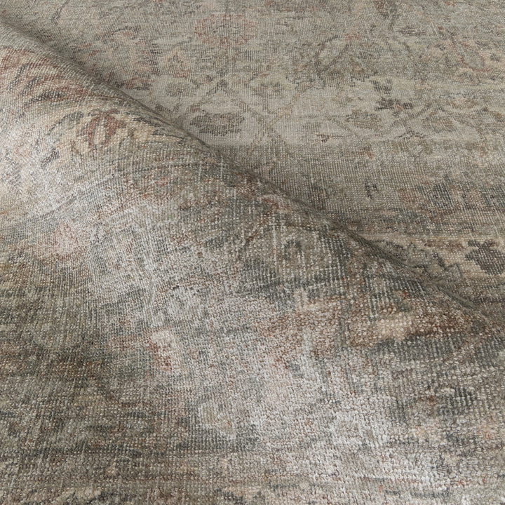 Silver Traditional Silk Wool Rug - 8' x 10'