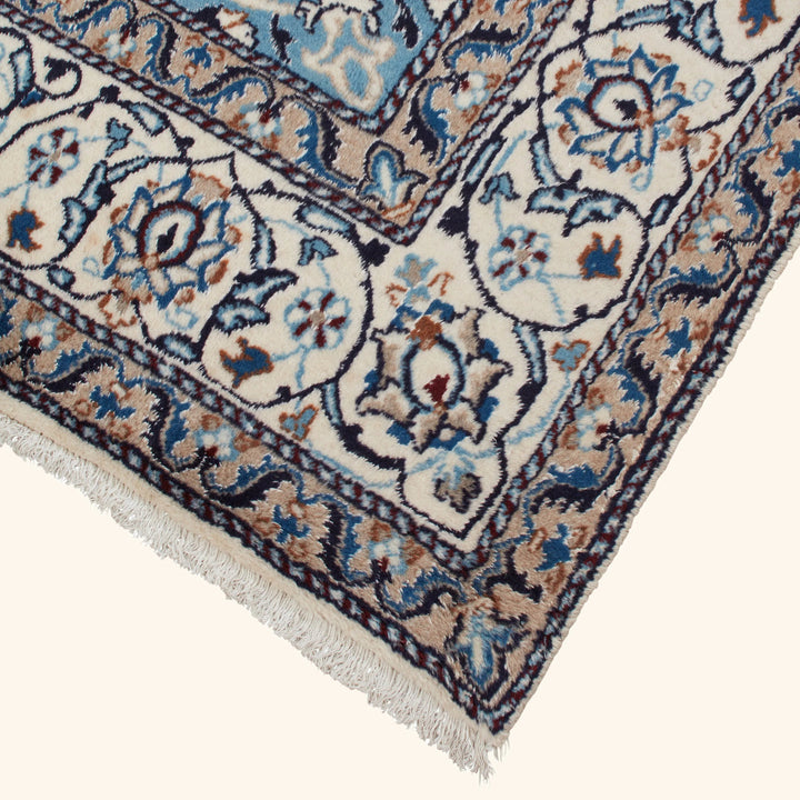 Ivory Traditional Persian Nain Wool Rug - 6'5" x 9'6"