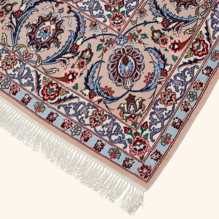 Ivory Traditional Persian Isfahan Wool Rug - 6'9" x 11'