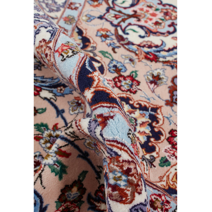 Ivory Traditional Persian Isfahan Wool Rug - 6'9" x 11'