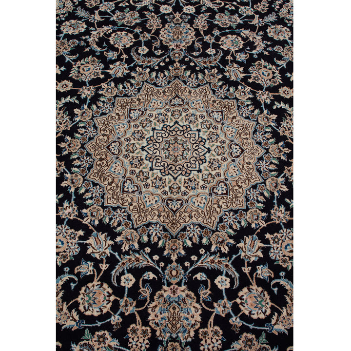 Ivory Traditional Persian Wool Rug - 6'8" x 10'3"
