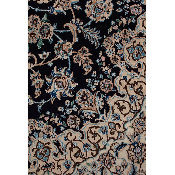 Ivory Traditional Persian Wool Rug - 6'8" x 10'3"