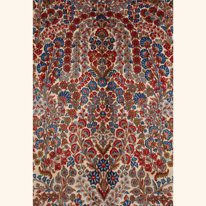 Red Traditional Persian Kerman Wool Rug - 7'3" x 9'