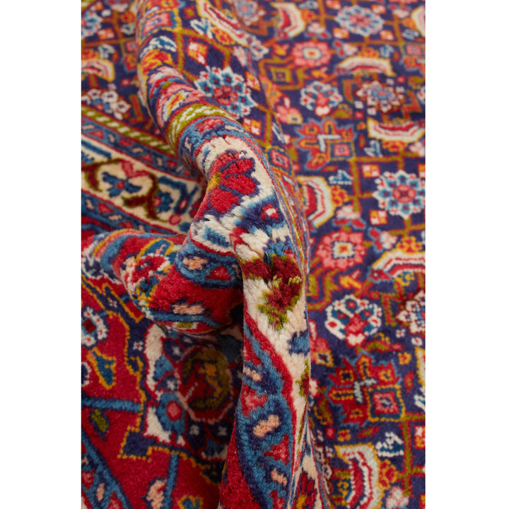 Red Traditional Persian Sarouk Wool Rug - 8'4" x 11'