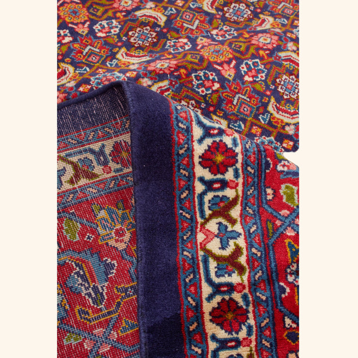 Red Traditional Persian Sarouk Wool Rug - 8'4" x 11'