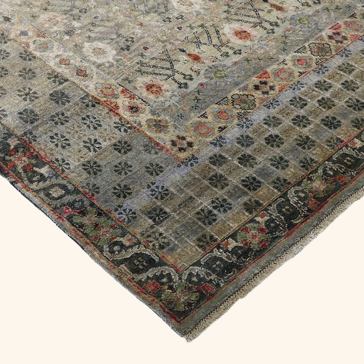 Grey Alchemy Traditional Wool Silk Blend Rug - 13'4" x 18'8"