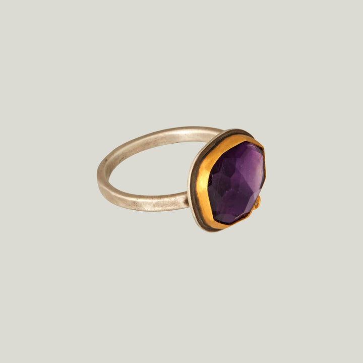 Rosecut Amethyst Ring