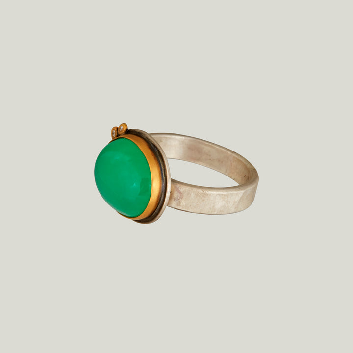 Oval Chrysoprase Cabochon Ring