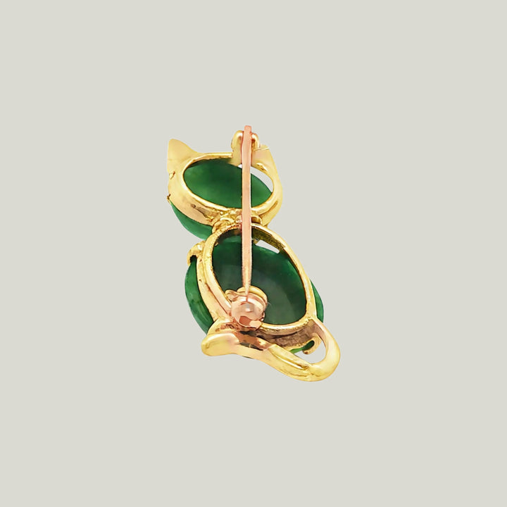 1970s 14KYG Nephrite Cat Brooch