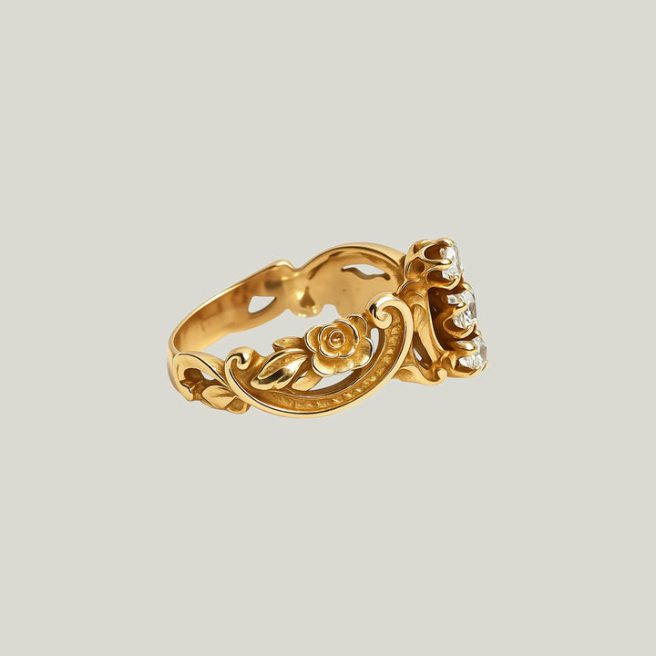 English Victorian 18KYG Foliate Diamond Ring