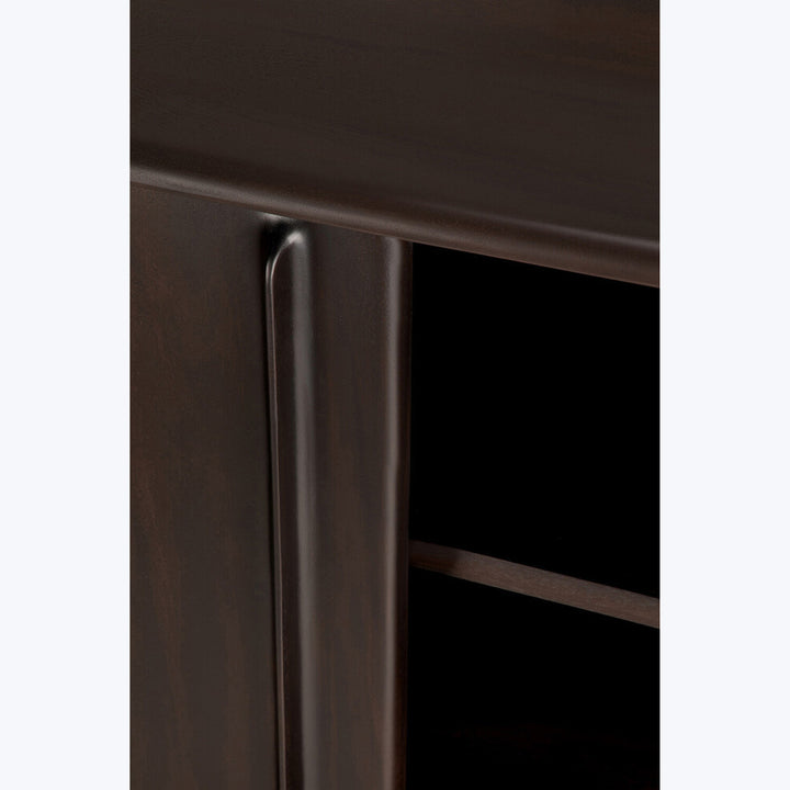 Flow Sideboard