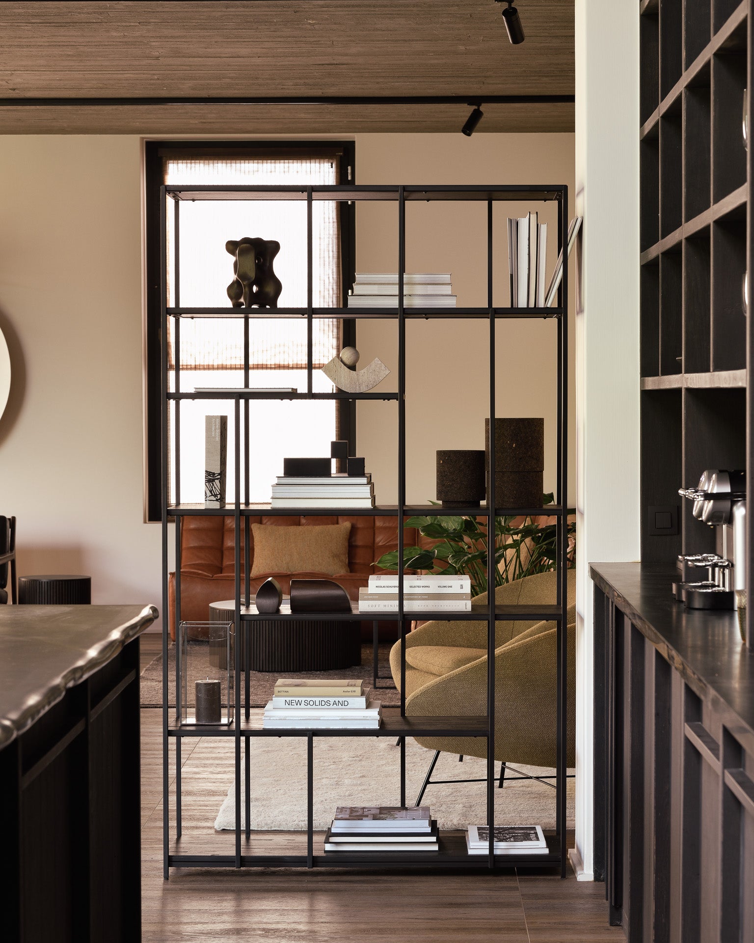 Studio Rack - Thumbnail 2