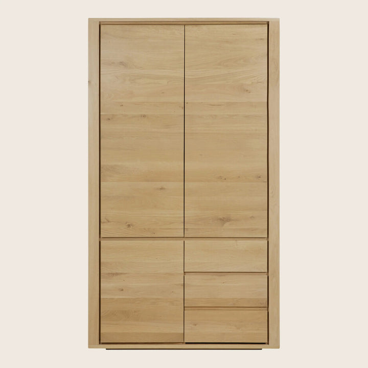 Shadow Dresser