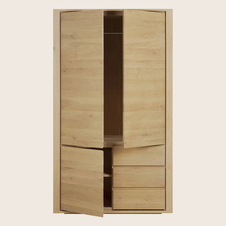 Shadow Dresser
