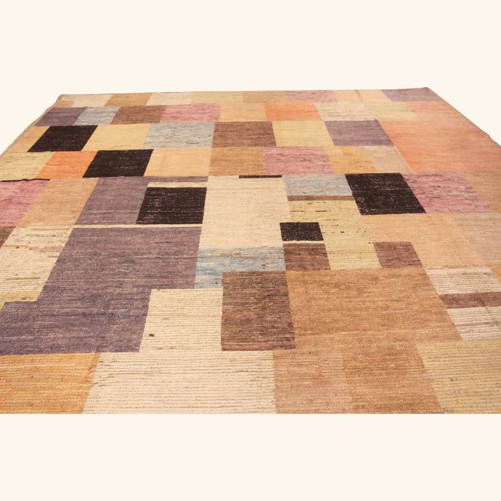 Zameen Transitional Wool Rug - 13'10" x 15'