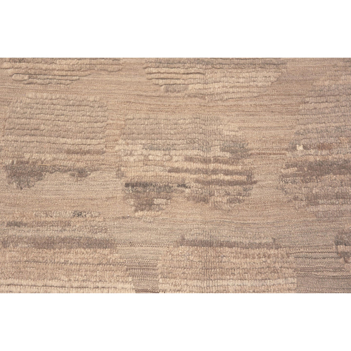 Zameen Transitional Wool Rug - 7'1" x 9'10"