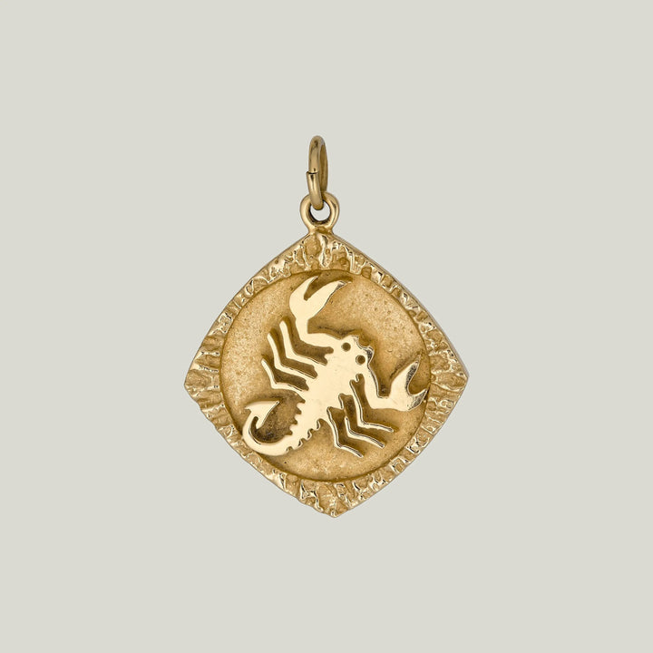 14K Gold Scorpio Astrological Charm Pendant 0.87grs