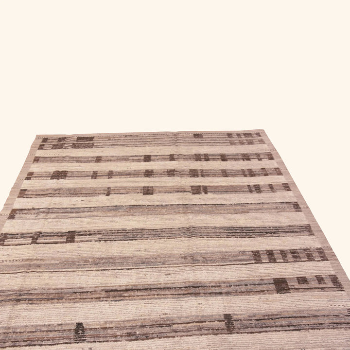 Zameen Transitional Wool Rug - 7'2" x 9'7"