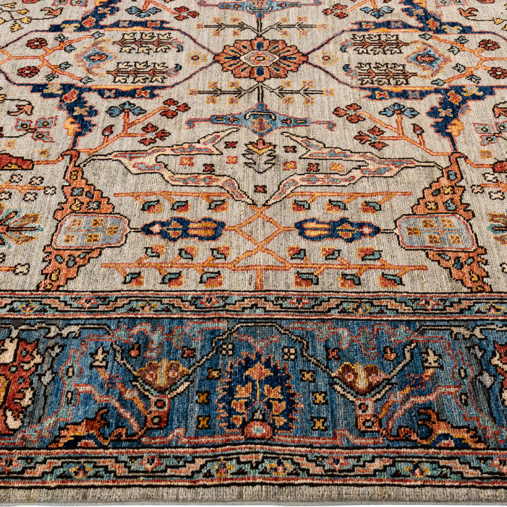 Light Grey Traditional Serapi Wool Rug - 5'11" x 8'9"