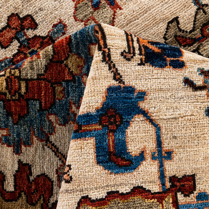 Beige Traditional Serapi Wool Rug - 6'1" x 9'