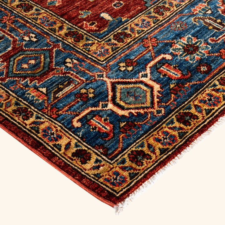 Red Traditional Serapi Wool Rug - 6' x 9'