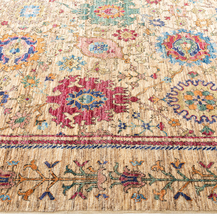 Beige Traditional Serapi Wool Rug - 6'5" x 9'5"