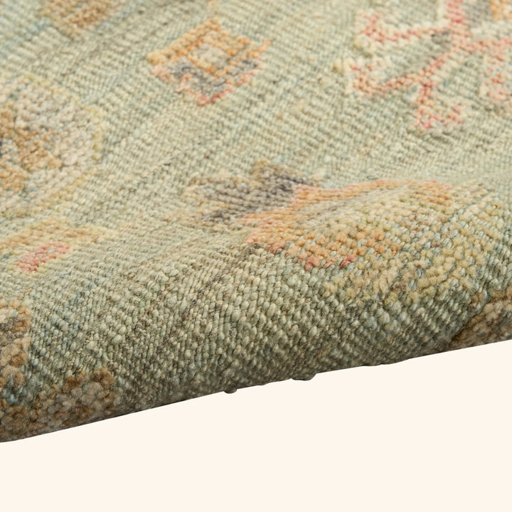 Traditional Essentials Wool Rug Light Blue / 8' x 10'