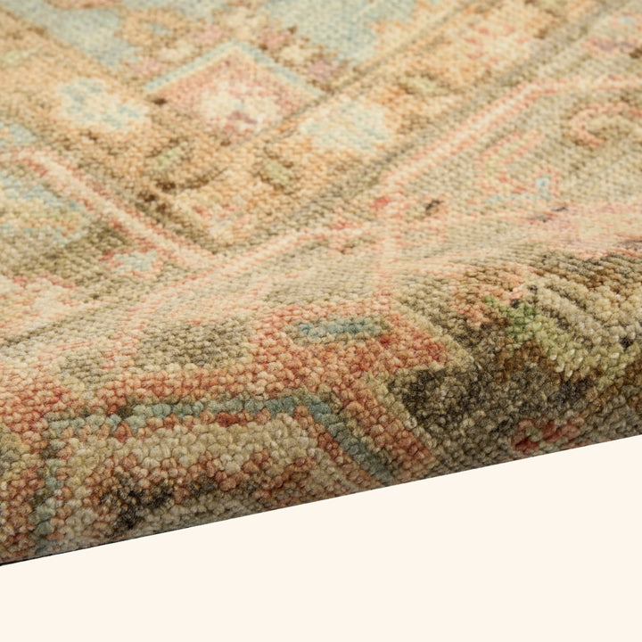 Traditional Essentials Wool Rug Rust / 8' x 10'